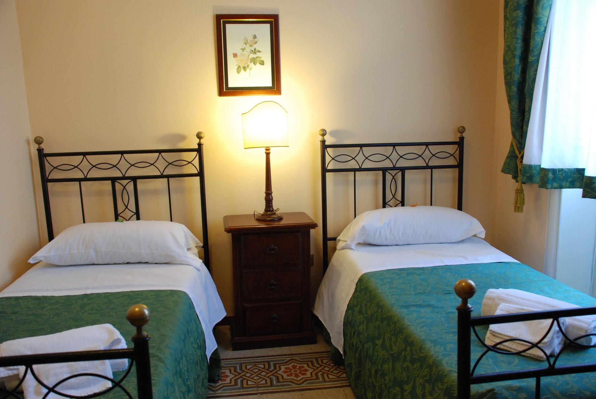 Hotel Del Centro 3*