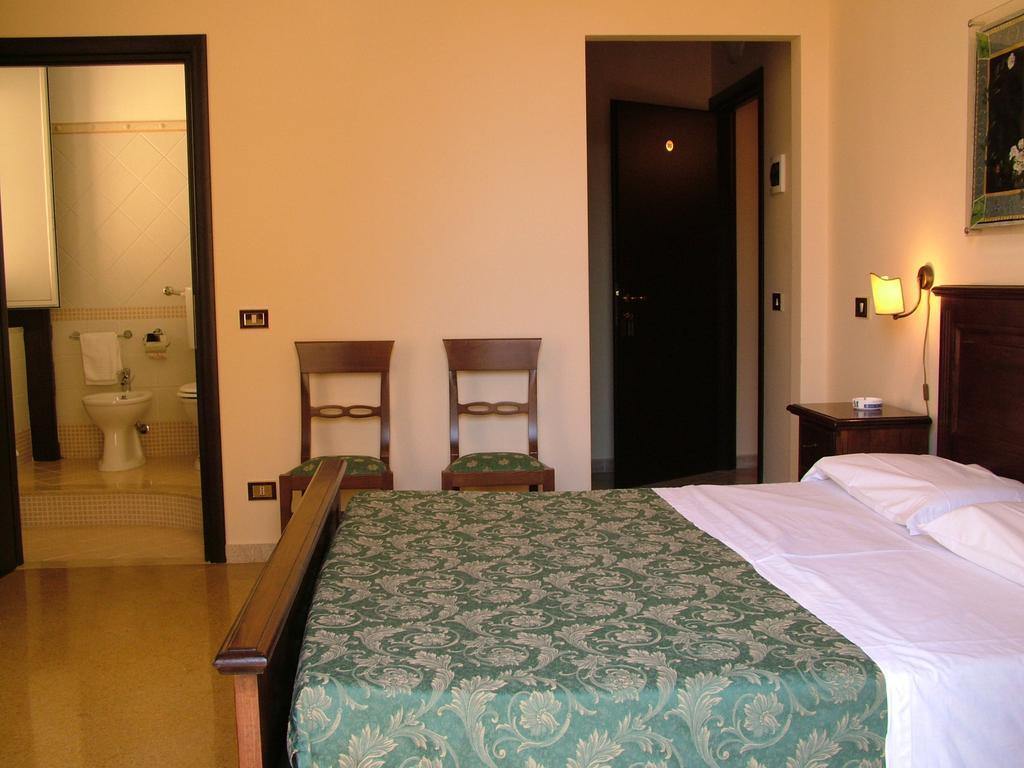 Del Centro 3*