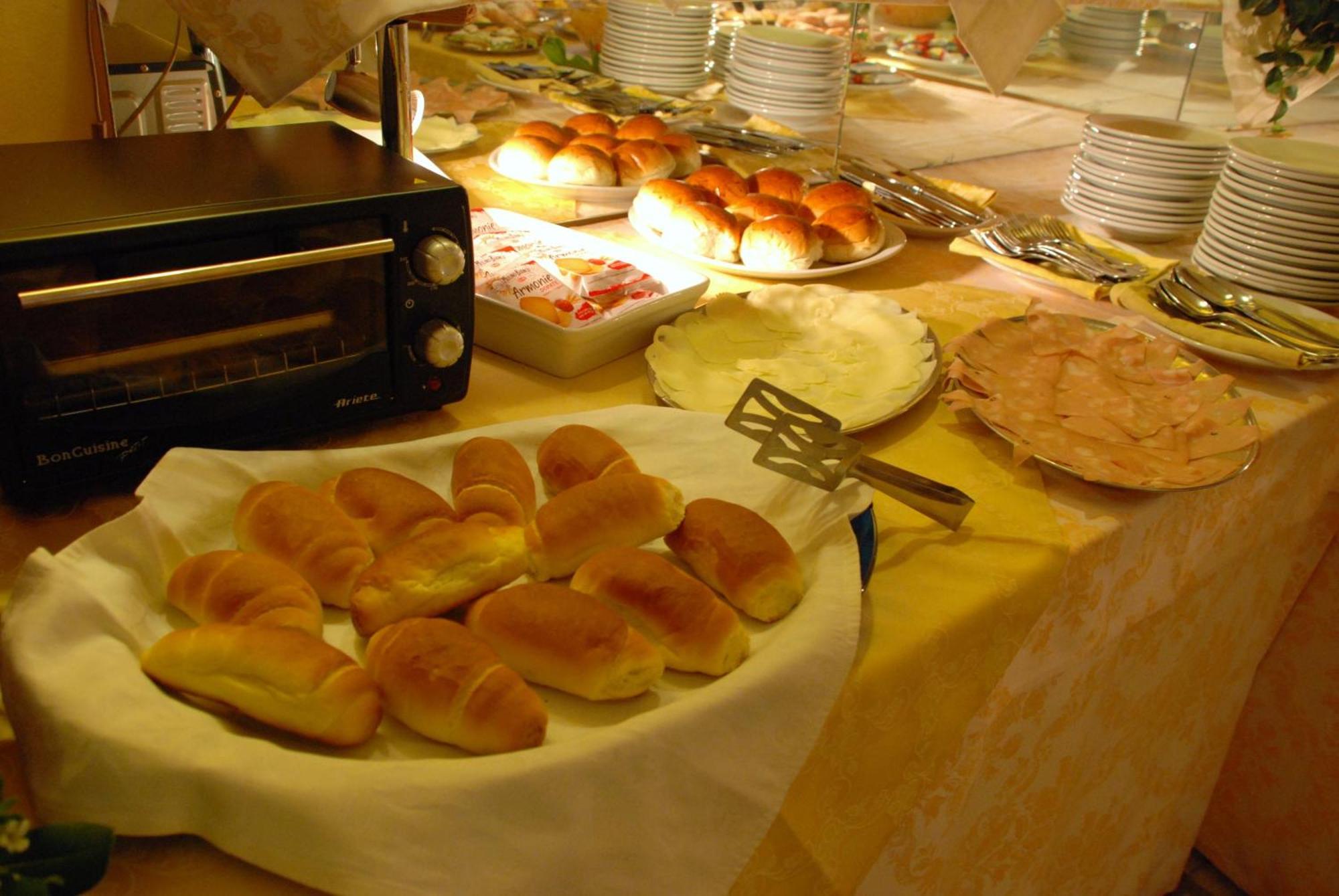 Hotel Del Centro 3*